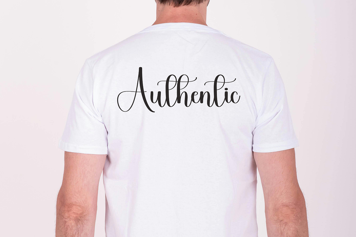 Autumn, a Handwritten Font by FreshTypeINK (Photo 2 of 8)