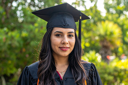 female student with graduation cap AI generated