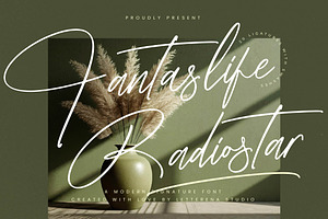 Fantaslife Radiostar Signature Font