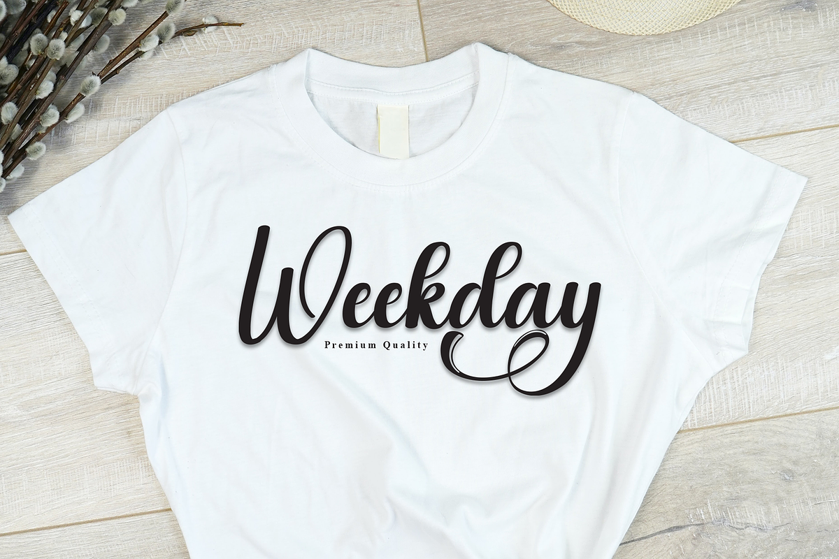 Daily | Script Font, a Handwritten Font by Scratchones (Photo 4 of 9)