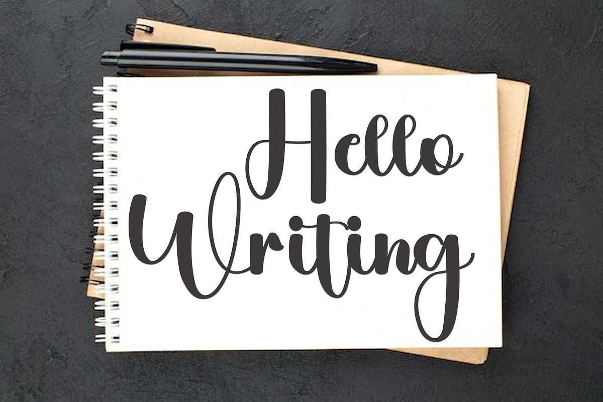 Santa Wedding, a Handwritten Font by InermediaSTUDIO (Photo 7 of 9)
