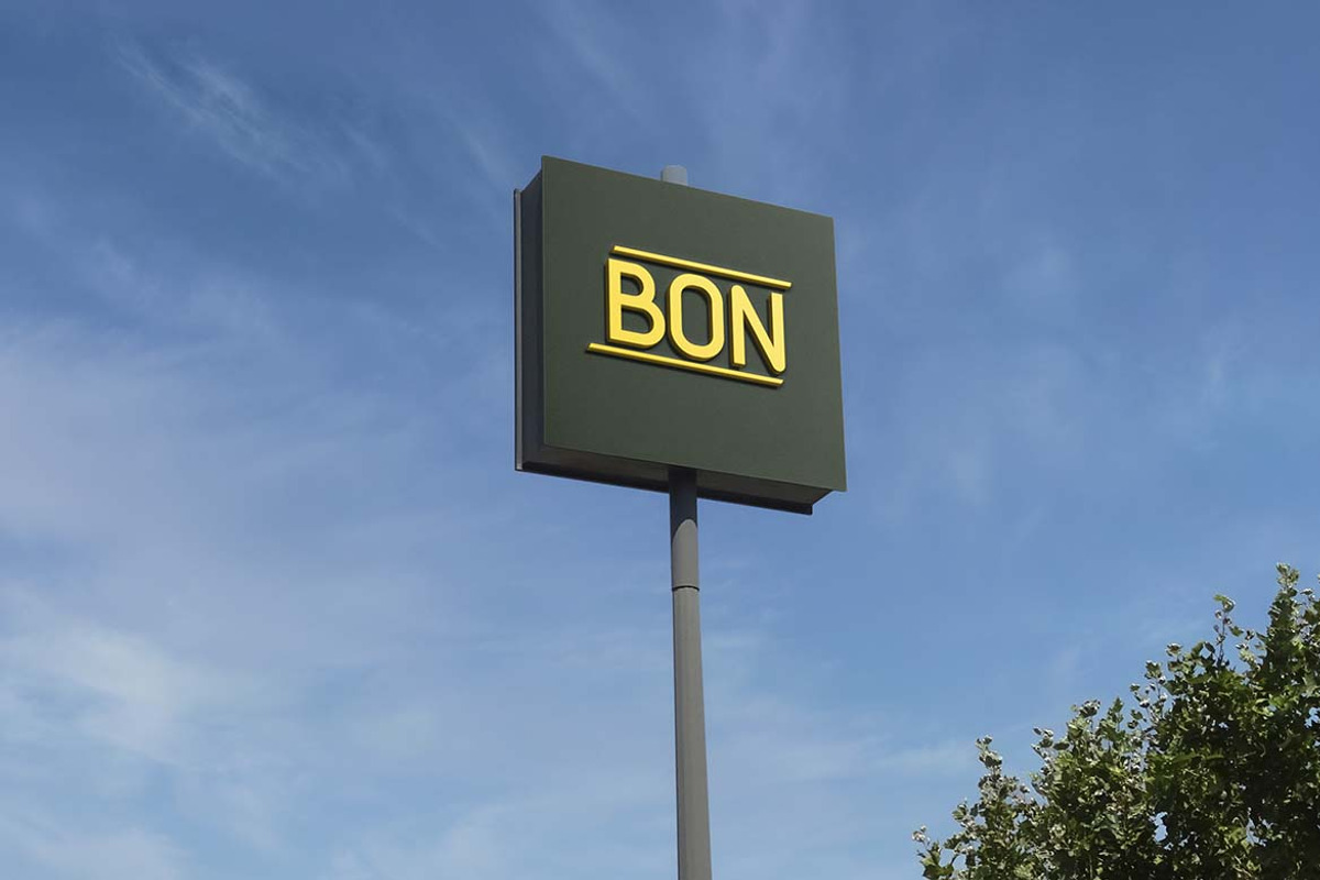 Homegrown Elegant Sans Serif Font, a Sans Serif Font by UICreative (Photo 12 of 13)