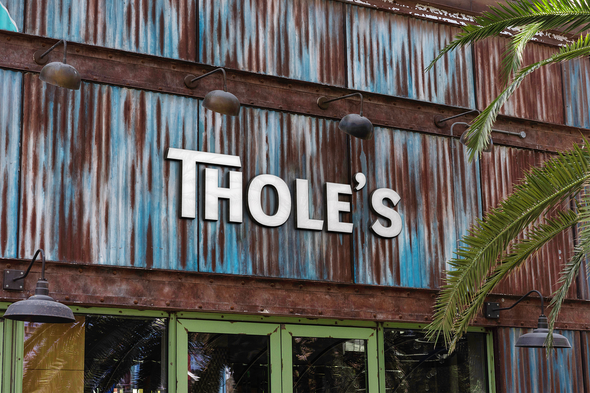 Palmera - Vintage Font, a Sans Serif Font by Mine Type Lab (Photo 10 of 10)