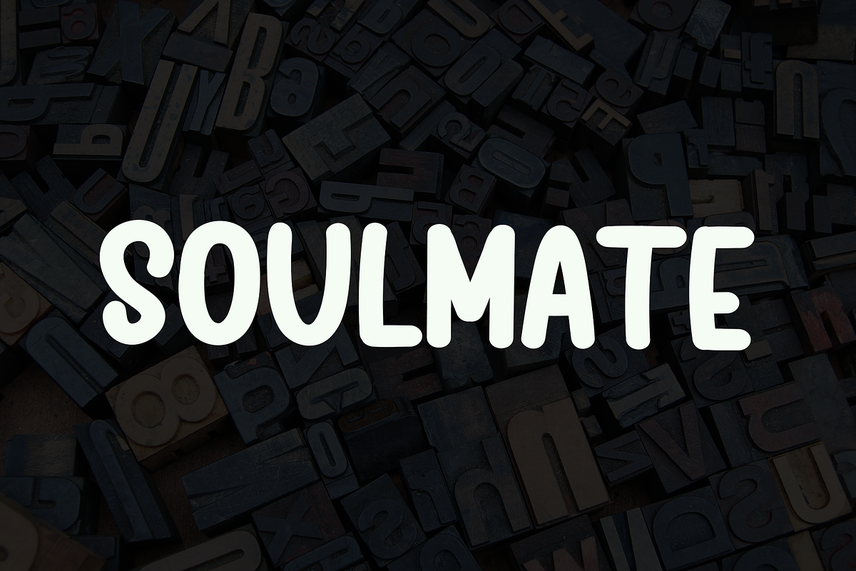BACHELORETTE, a Sans Serif Font by InermediaSTUDIO (Photo 3 of 8)