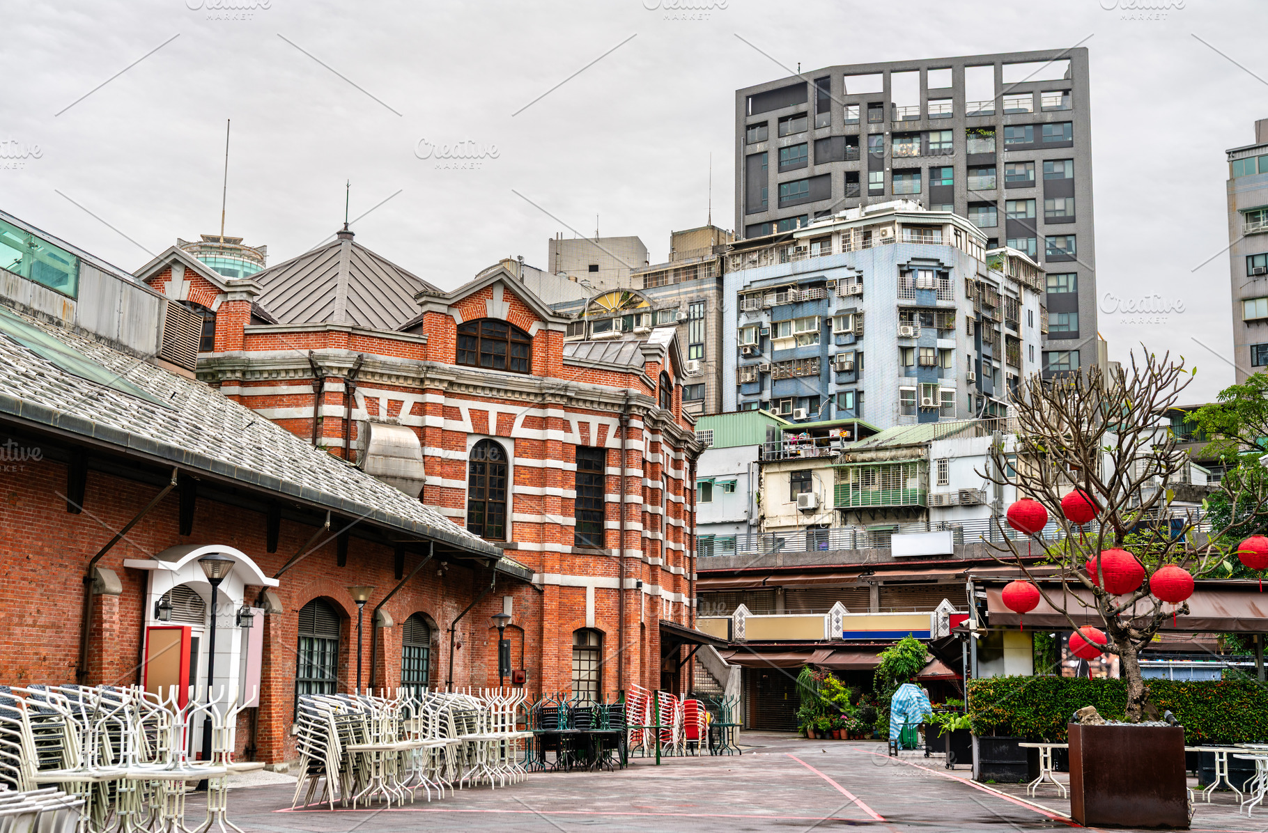 The Red House in Ximending, Taipei, Taiwan, an Architecture Photo by Leonid Andronov