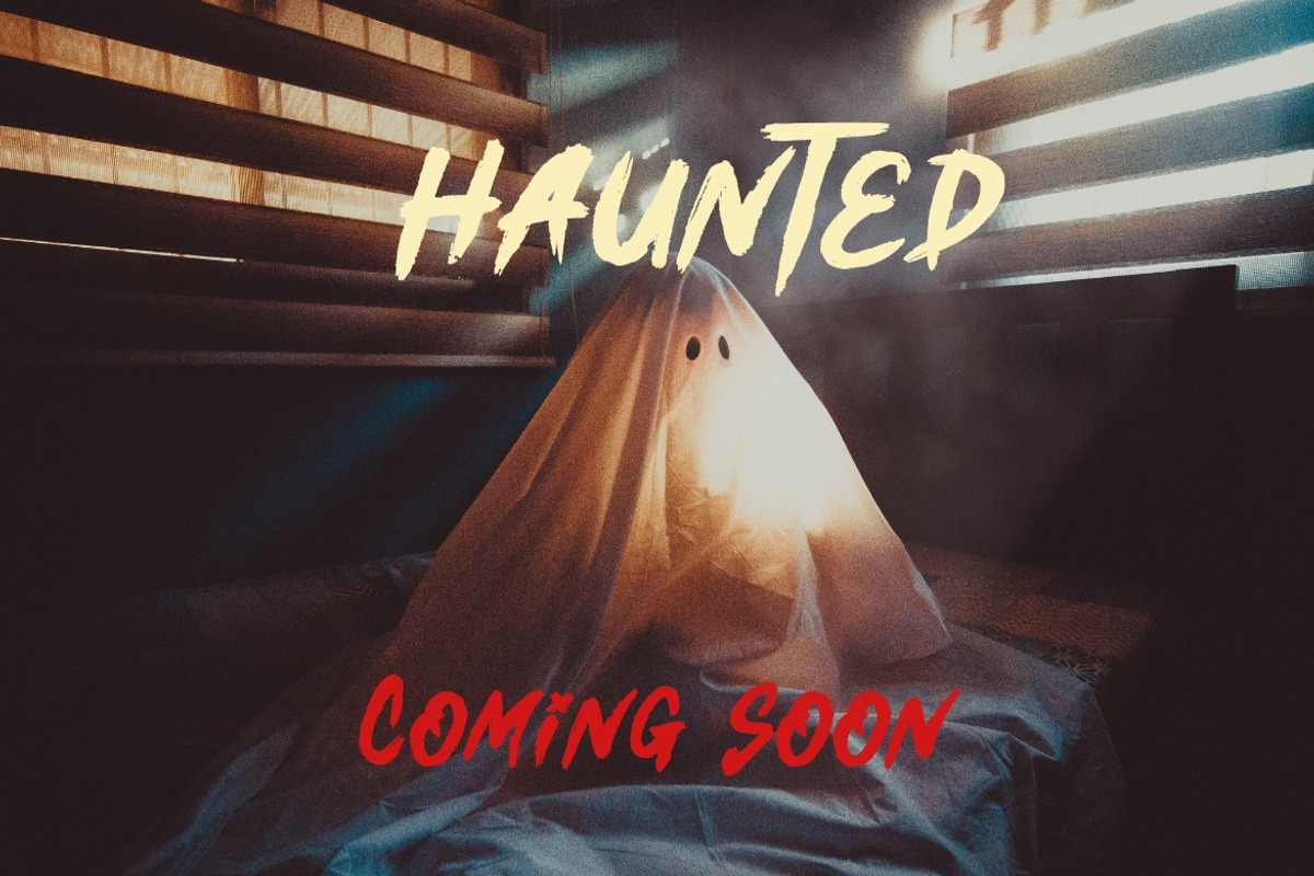 Slither Halows - Gothic Horror Font, a Font by Dhabee (Photo 10 of 10)