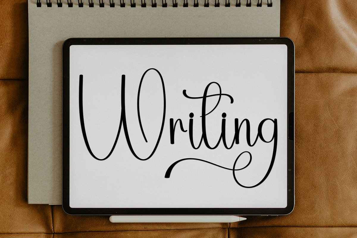 Bubly, a Script Font by FreshTypeINK (Photo 2 of 8)