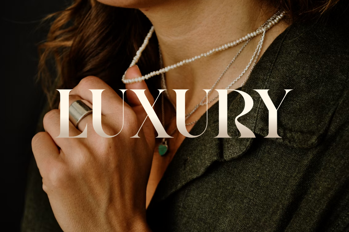 Egraqs - Luxury Serif Font, a Serif Font by QR Design Studio (Photo 2 of 15)