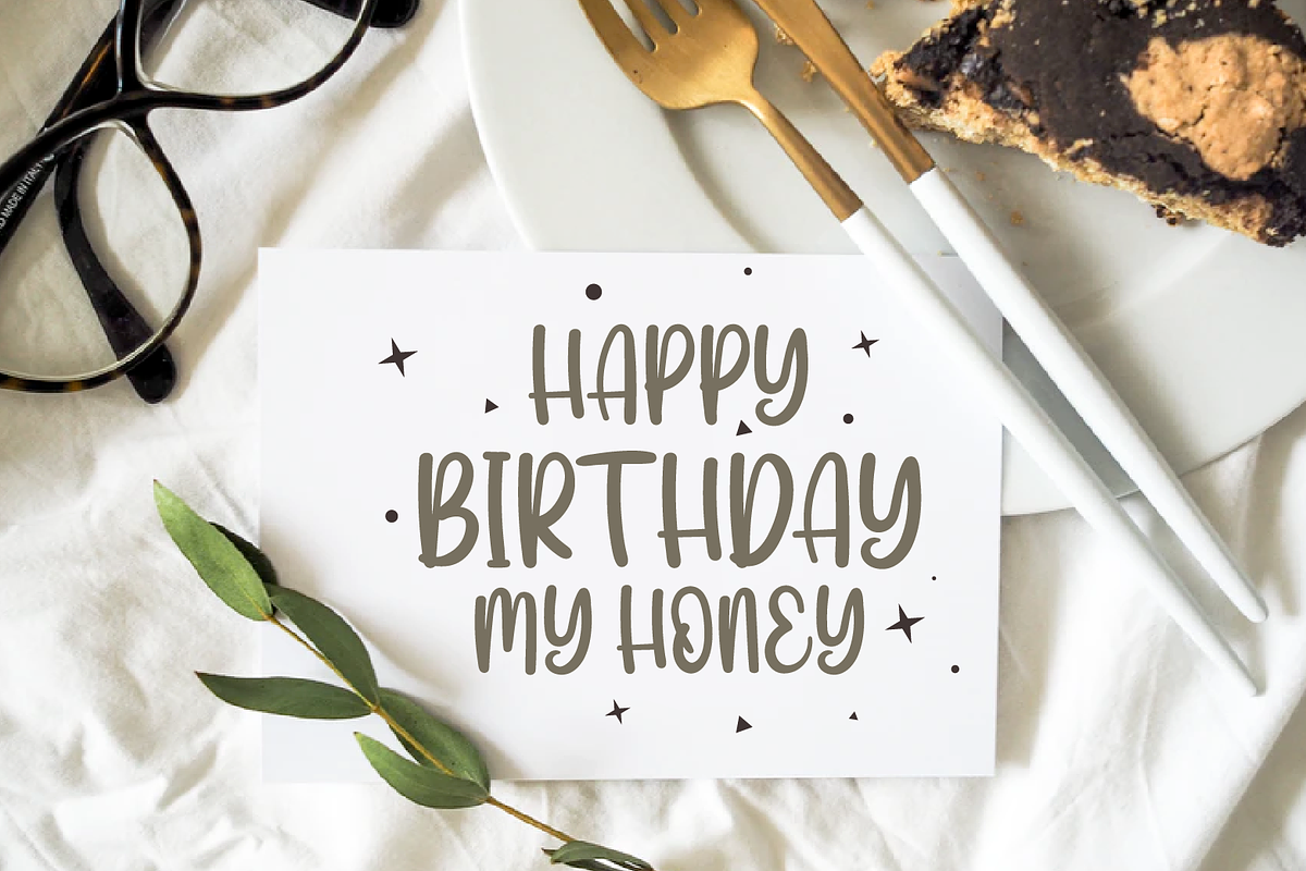 Astringe, a Script Font by twinstd (Photo 6 of 10)