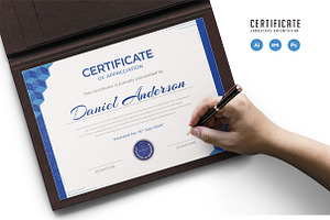 580. Modern Certificate Template