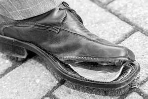 Broken shoe, a Beauty & Fashion Photo by KYNA STUDIO