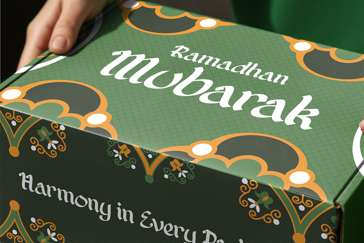 Selamat Raya– Arabic Decorative Font, a Font by Pekotype (Photo 13 of 15)