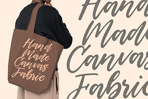 Backhome - Modern Handdrawn Font