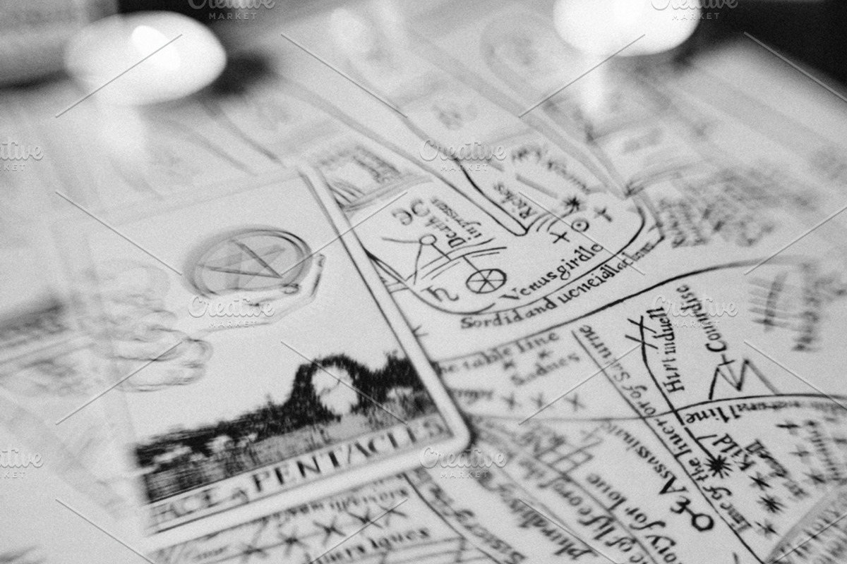 Divine Hand Tarot Photo Stock, an Arts & Entertainment Photo by House of Divine Style (Photo 7 of 16)