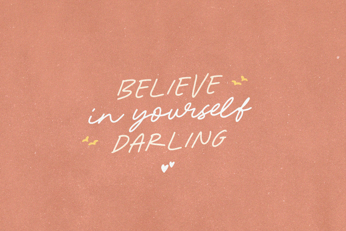 Dear Crush - Cute Handwritten Font, a Handwritten Font by Sarid Ezra (Photo 5 of 10)