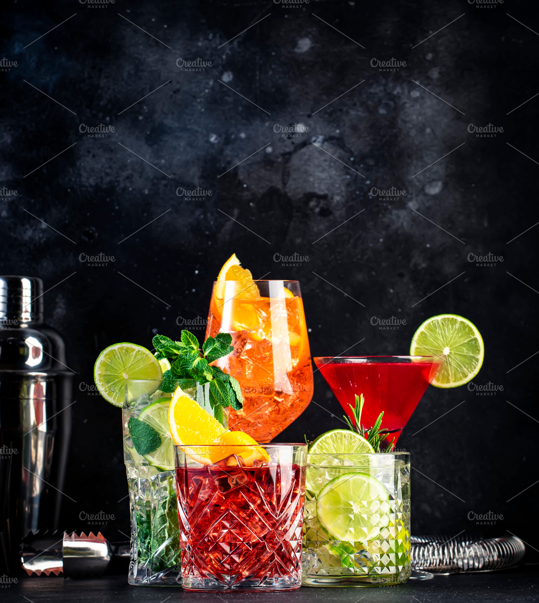Most popular cocktail drinks set: aperol spritz, negroni, mojito, a Food & Drink Photo by 5PH