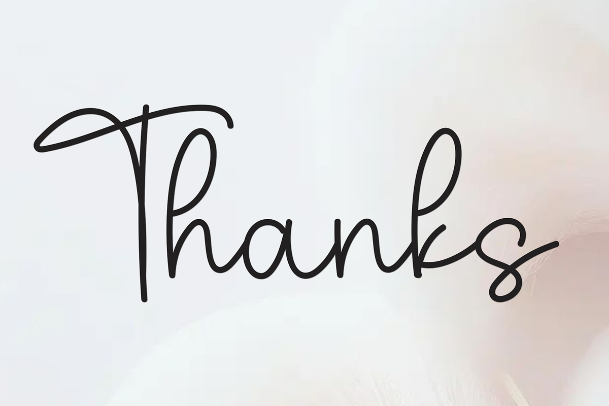 Beach Smilling, a Handwritten Font by InermediaSTUDIO (Photo 6 of 8)