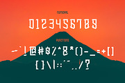 Crawless - Display Font, a Font by Krakenbox Studio (Thumbnail 4 of 8)