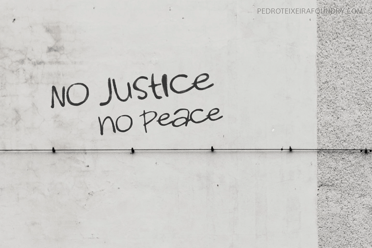 Graffiti PTx, a Sans Serif Font by vectalex (Photo 4 of 5)