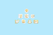 Modern Business Card + 8 Icons, a Business Card Template by cadinera (Thumbnail 6 of 6)