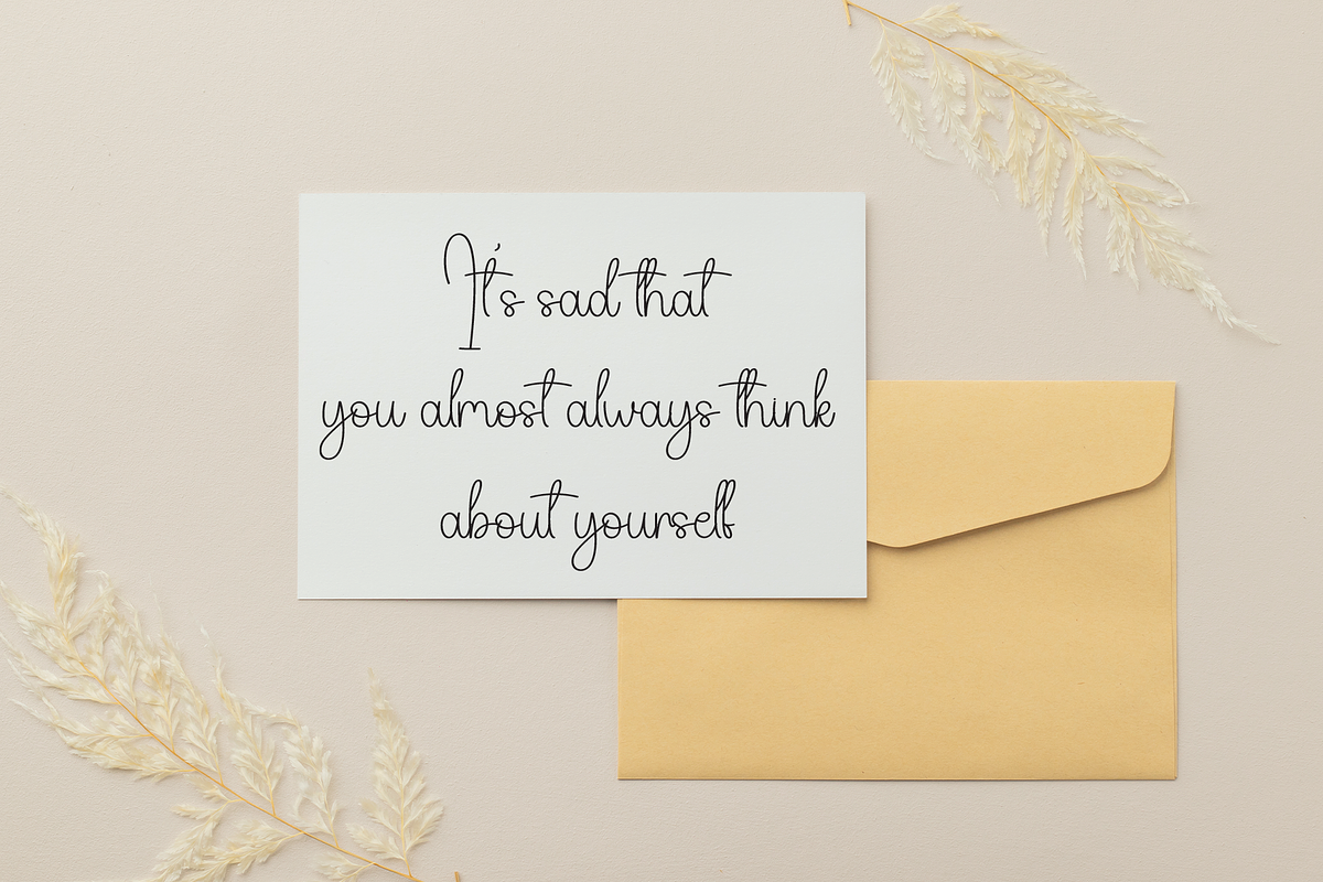 Vintage Signature | Script Font, a Handwritten Font by Scratchones (Photo 2 of 8)