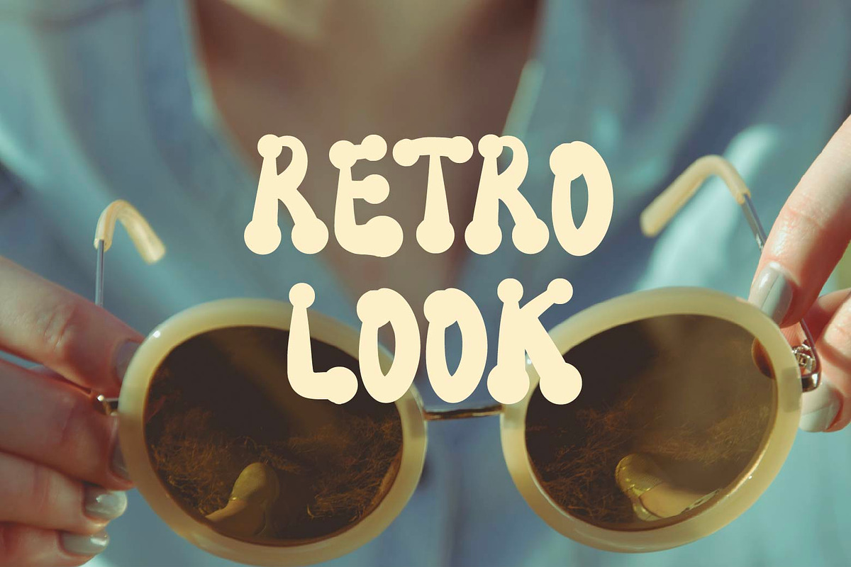MANGROOVY retro vintage groovy type, a Font by WAP (Photo 2 of 6)