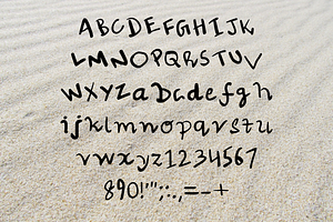 Italica Handwritten Mixed Font