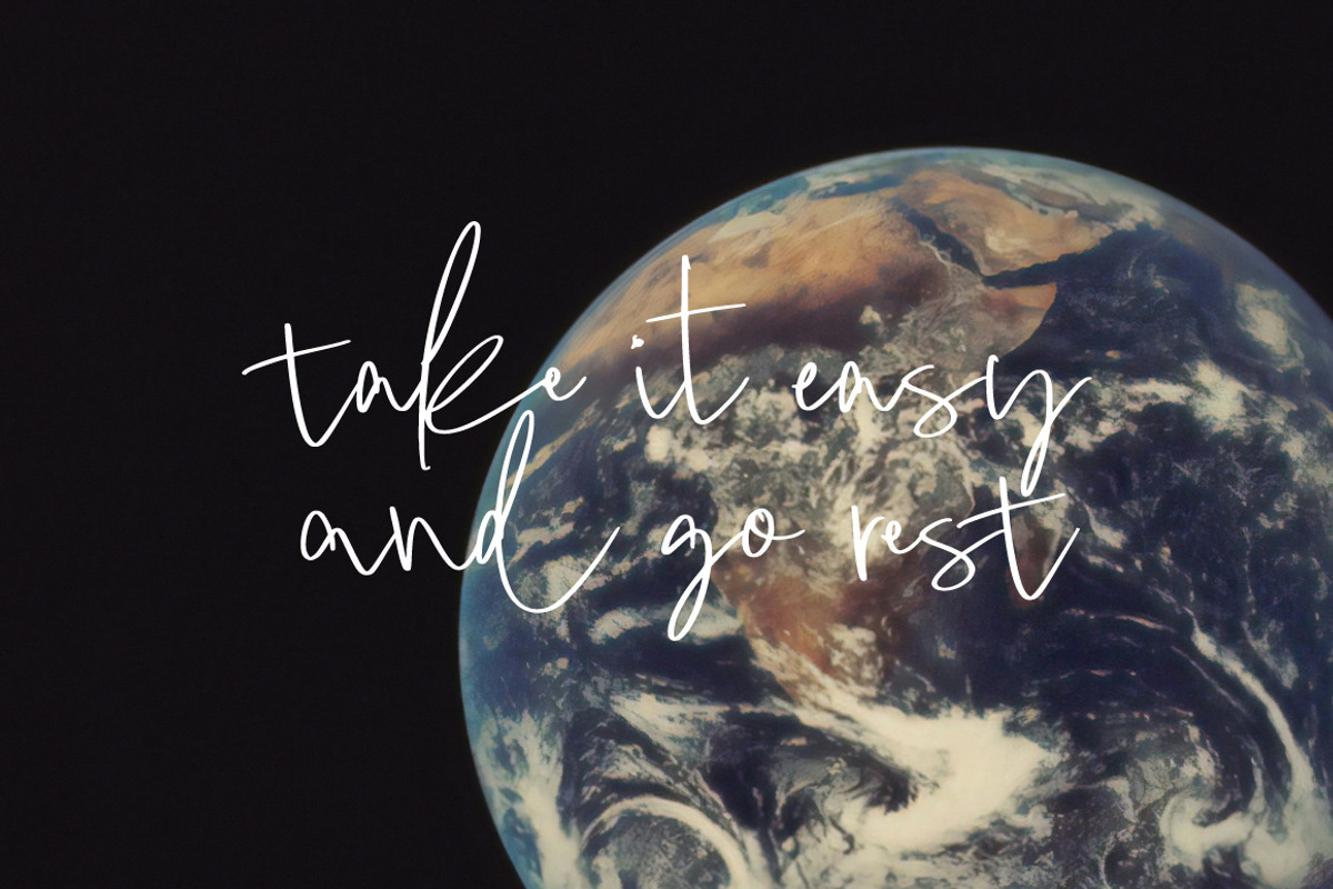 Gahime Signature, a Handwritten Font by Eltypesstudio (Photo 2 of 9)