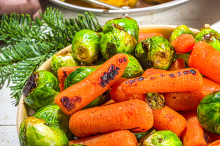 Festive Christmas dinner table, a Food & Drink Photo by Rimma