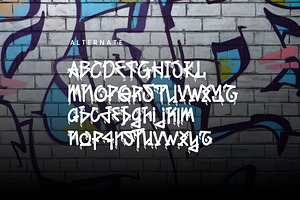 Waxioze - Street Graffiti Font