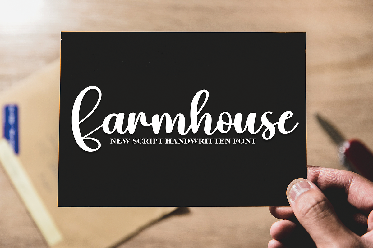 Santaclaus | Script Font, a Script Font by Scratchones (Photo 8 of 8)