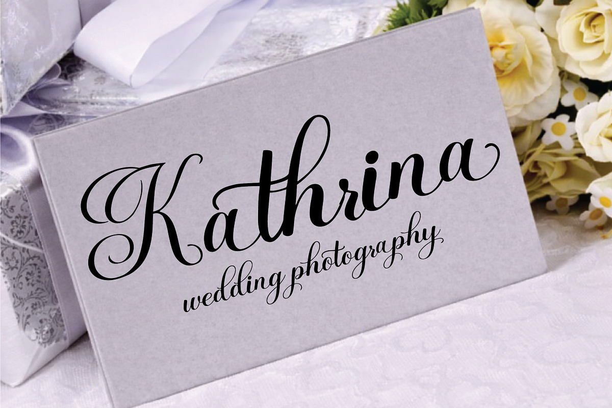 Friday Calligraphy, a Script Font by Aura Typeface (Photo 8 of 8)
