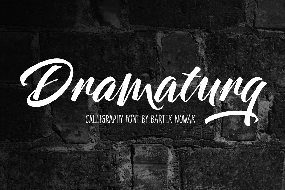 Dramaturg family - 4 fonts