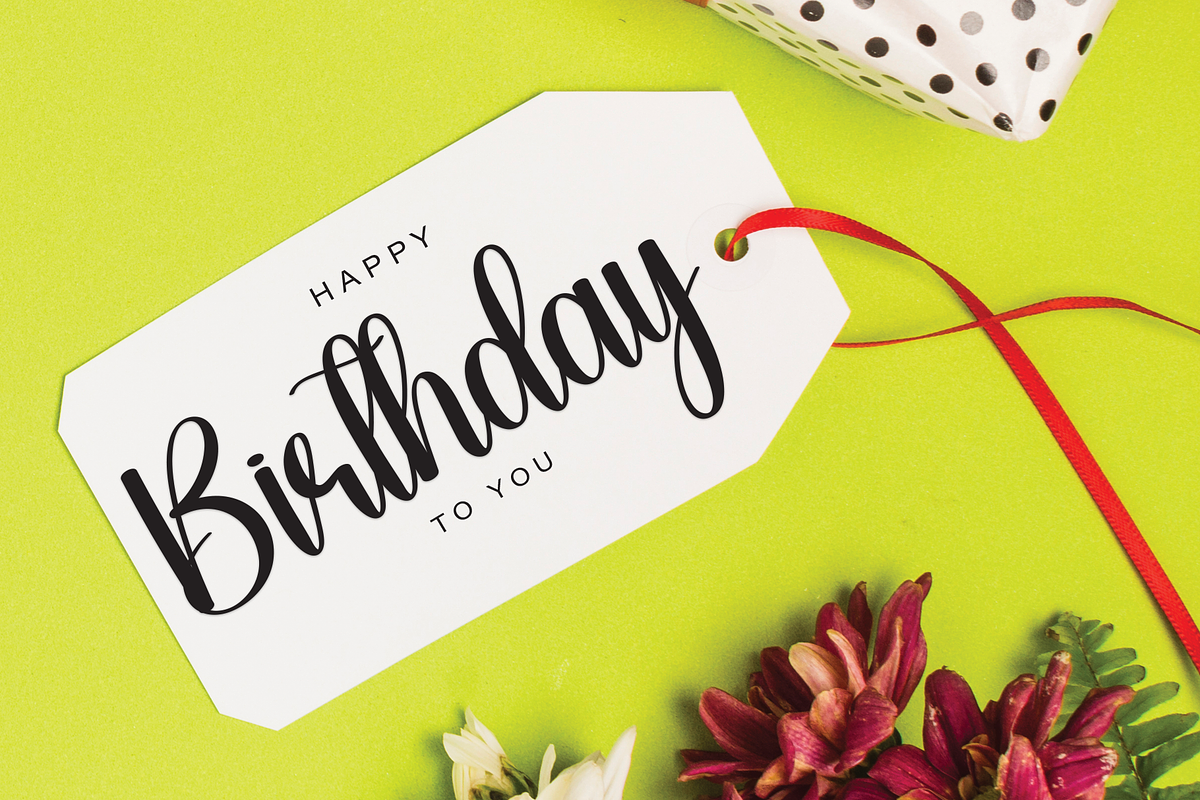 Handmade | Script Font, a Handwritten Font by Scratchones (Photo 3 of 8)