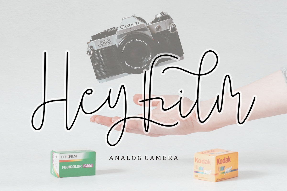 Holy Saghne | Handwritten Font, a Script Font by Forberas Club (Photo 6 of 8)