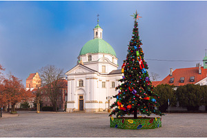 Christmas Tree at New Town Market, an Architecture Photo by kavalenkava