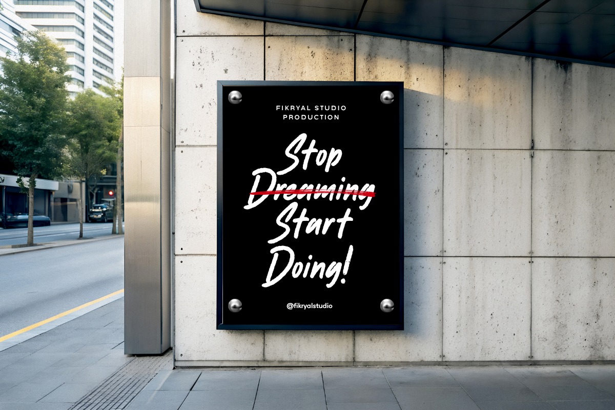 Remontada – Brush Display Font, a Handwritten Font by Fikryal Studio (Photo 8 of 12)