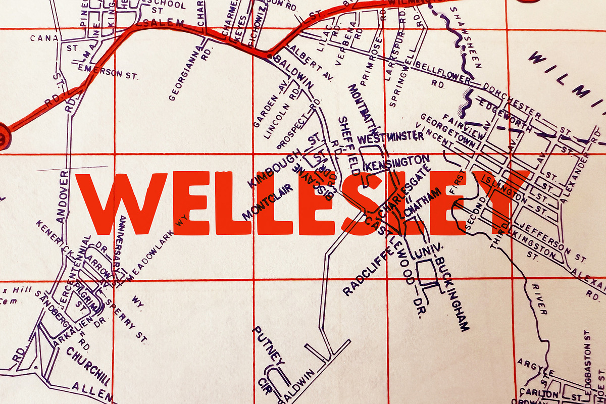 Chelmsford – Vintage Atlas Font, a Sans Serif Font by Adjustment_Layer (Photo 2 of 3)