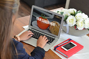 10 Mockups MacBook (pics+PSD), an iPhone Mockup by tydla (Thumbnail 9 of 12)