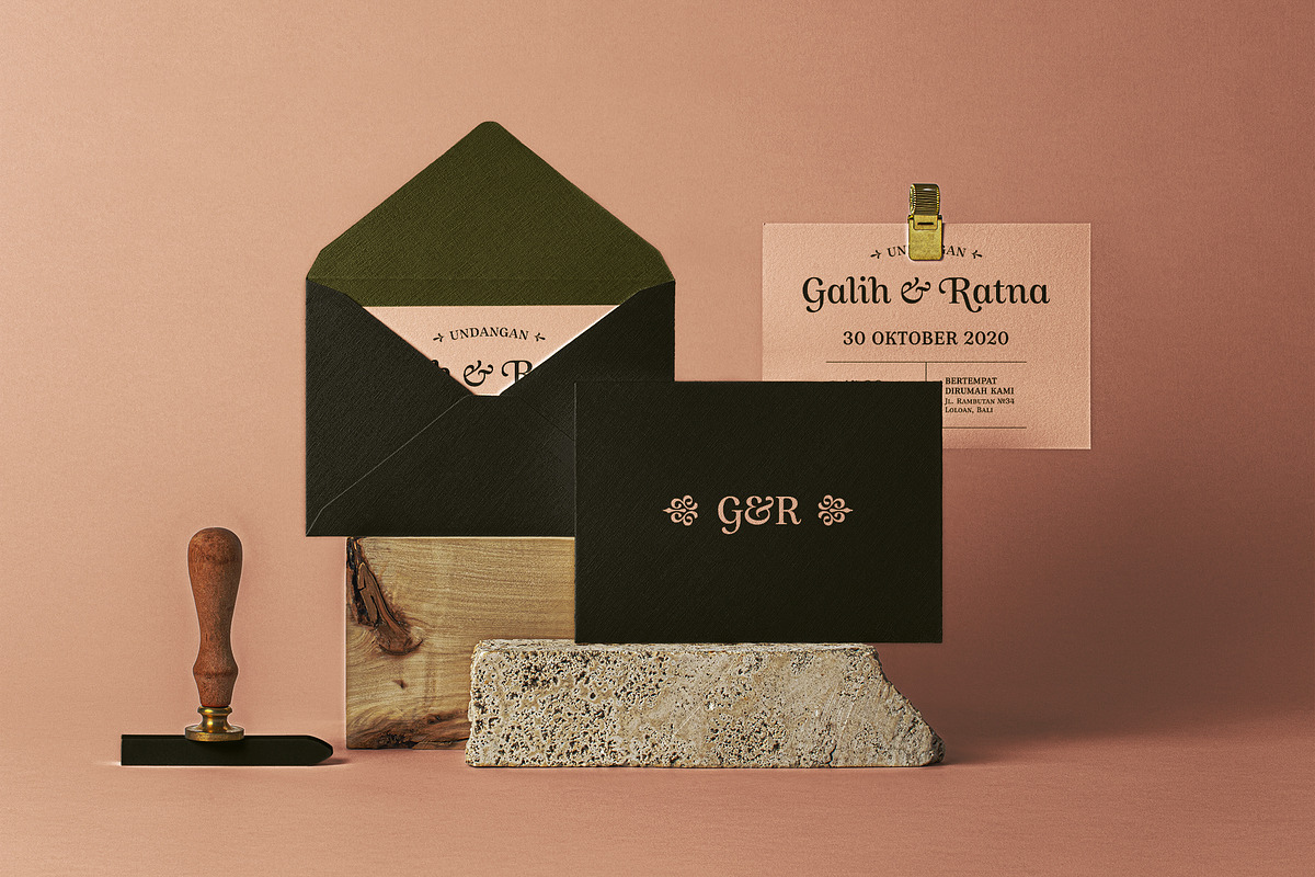 Allust Italic Font, a Serif Font by Halfmoon Type (Photo 9 of 11)