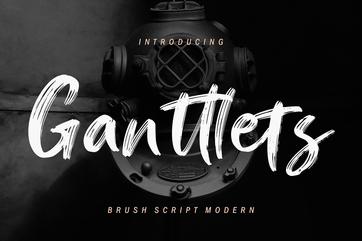 Ganttlets Brush Business Font