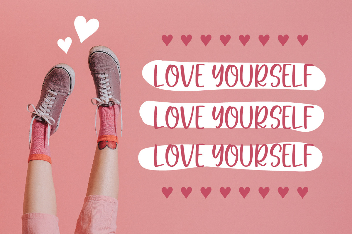 Salmonpie | A Cute Handwritten Font, a Script Font by Ef Studio (Photo 9 of 11)