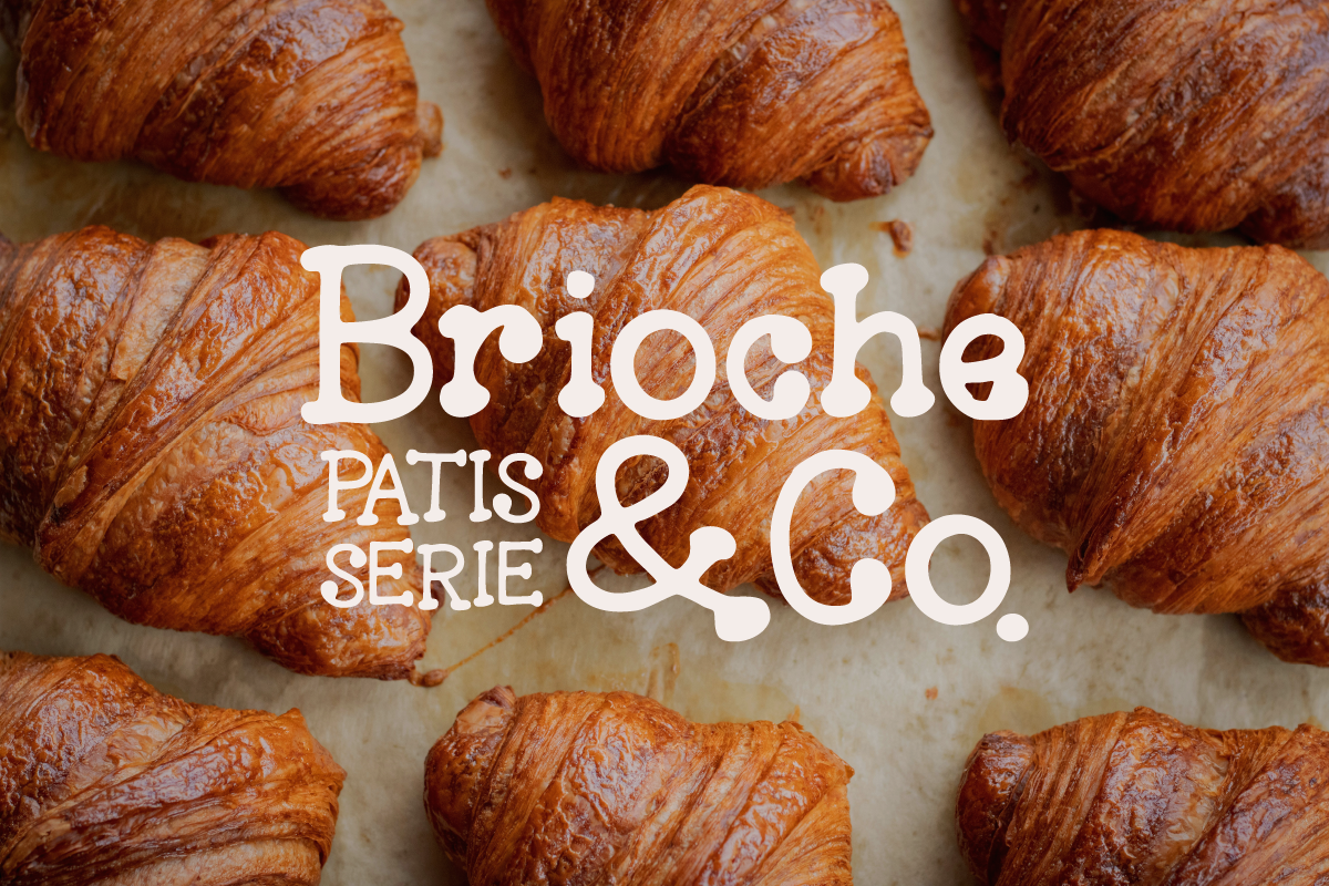 Vlorine - Hand-Lettered Slab Serif, a Slab Serif Font by Pandeka Studio (Photo 6 of 9)