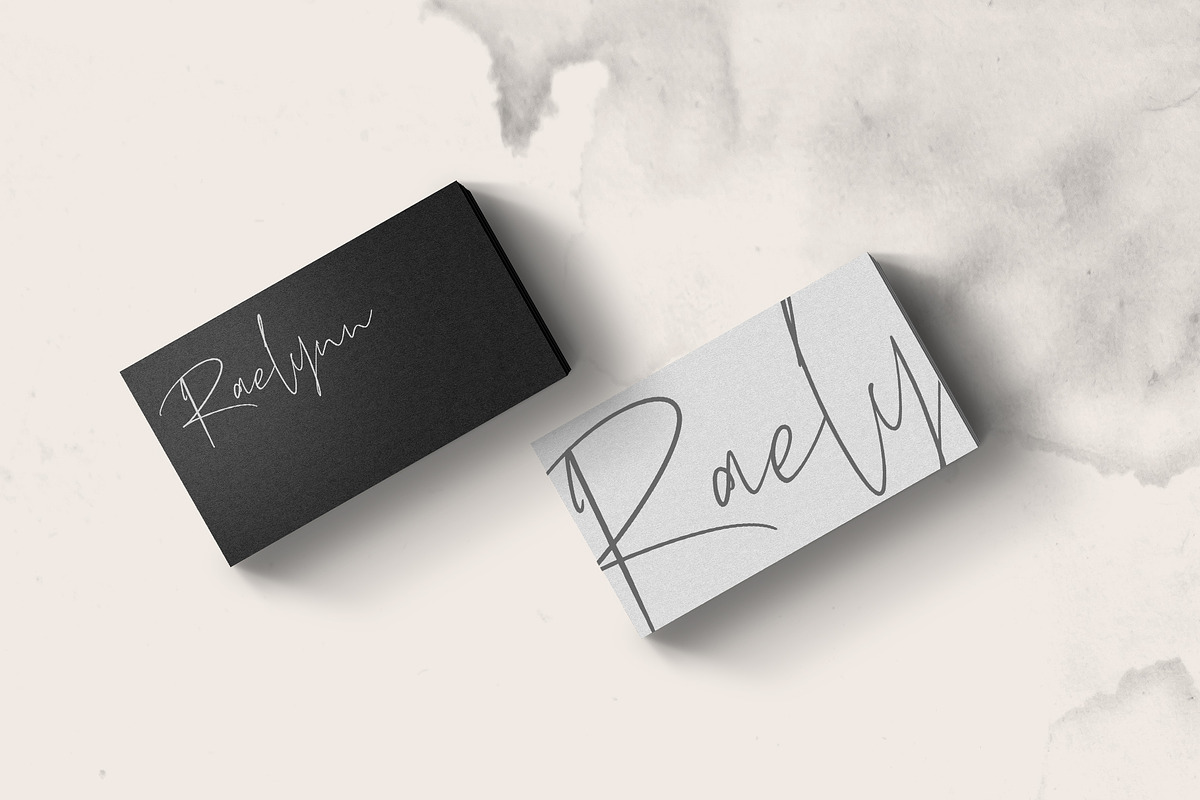 Oaklinn Script Font, a Script Font by Awanstudio (Photo 3 of 8)