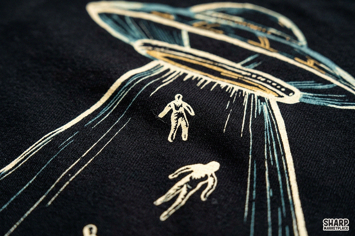 Vintage Sci Fi UFO Alien Abduction, an Object Graphic by SharpMarketplace (Photo 4 of 4)
