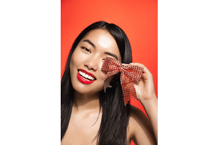 Holidays and beauty. Vertical shot, a Beauty & Fashion Photo by ringsaroundme