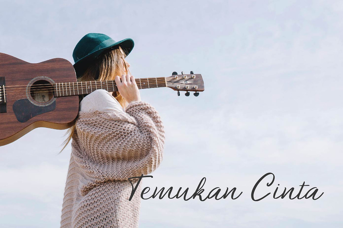 Talent Signature, a Script Font by Patria Ari (P4tcreativa) (Photo 8 of 11)
