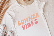 Groovy Font Pink Daisy, a Script Font by BarcelonaShop (Thumbnail 3 of 12)