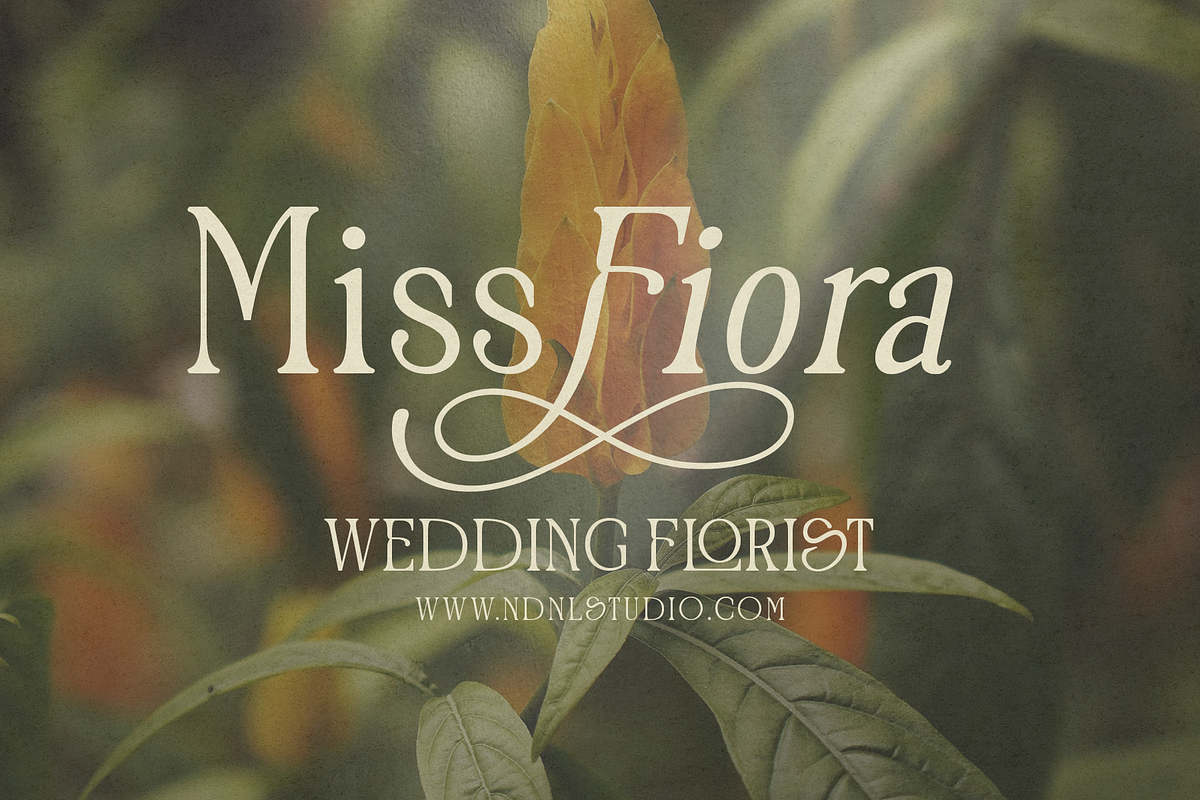 Garesin - Serif Font, a Serif Font by NDNL Studio (Photo 4 of 8)