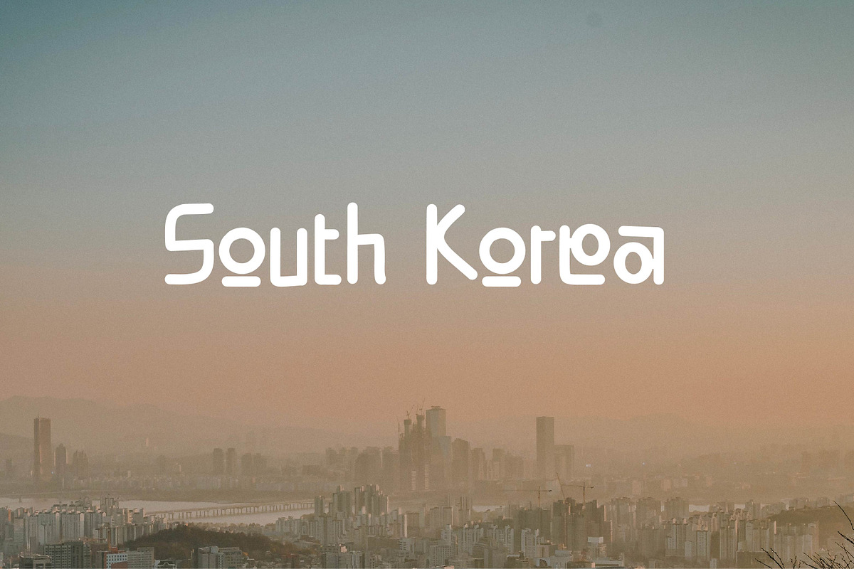 Amazing Korea - Korean Look Font, a Handwritten Font by fontmuse (Photo 3 of 5)